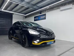 Renault CLIO IV R.S. 18 220ch /Sièges Chauffants/RS Monitor/Echappement Akrapovic/Caméra +Radar AV AR/Keyless