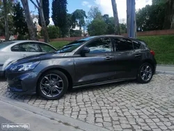 Ford Focus 1.0 EcoBoost MHEV ST-Line