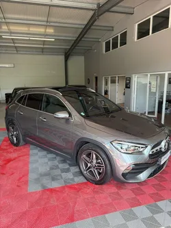 MERCEDES GLA 200d AMG line 8G DCT Full Options 1ere main
