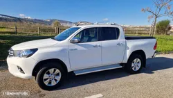 Toyota Hilux 2.4 D-4D 2WD CD Tracker