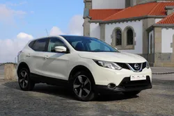 Nissan Qashqai 1.5 dCi N-Connecta 18 LED