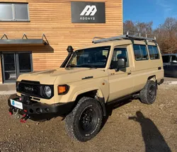 Toyota Land Cruiser GRJ78