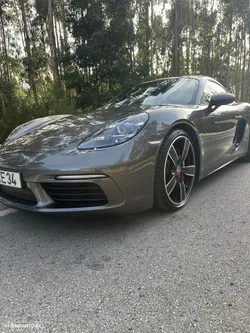 Porsche 718 Cayman