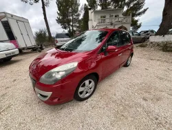 Renault Scenic 1.9 dCi FAP Dynamique