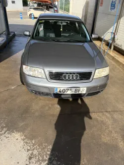 Audi A6 Avant 2.4 quattro Tiptronic