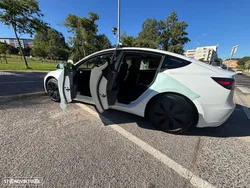 Tesla Model 3 Tração Traseira