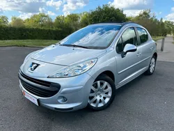 Peugeot 207 1.6 HDI 90 cv EXECUTIVE PACK 1er MAIN/TOIT OUVRANT/CLIM AUTO/REGUL/4 VITRES ELEC historique complet GARANTIE 6 MOIS