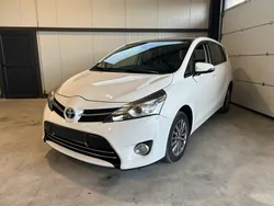 Toyota verso 112 d-4d design toit panoramique