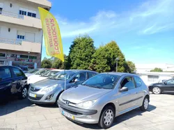 Peugeot 206 1.1 i Com AC ( Viatura Nacional )