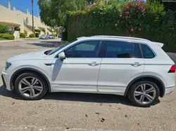 VW Tiguan R-Line 2.0 TDI