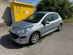 Peugeot 207 1,6 essence boite automatique