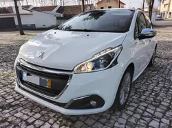 Peugeot 208 1600HDI STYLE 125000 k