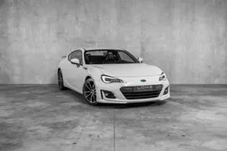 Subaru BRZ Phase 2 200 CH - Boîte Manuelle - Blanc Nacré - Sièges Cuir & Alcantara Chauffants - Démarrage Sans Clé - CarPlay & Android Auto - Caméra de Recul - Historique Complet