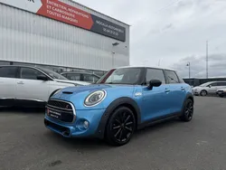 Mini (4) Cooper S Finition Red Hot Chili 192 ch