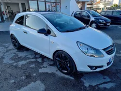 Opel Corsa Black Edition