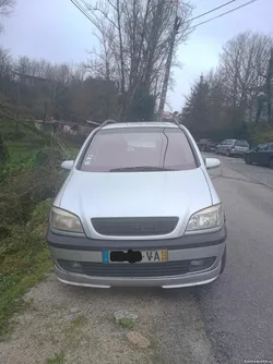 Opel Zafira 2.2 DTI