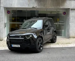 Land Rover Defender 5.0 V8 Defender 007
