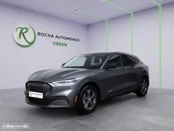 Ford Mustang Mach-E 75.7 kWh Base