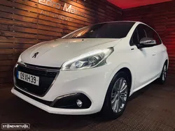 Peugeot 208 1.2 PureTech Signature