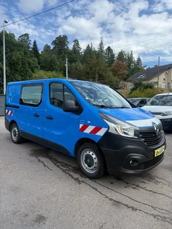 Renault trafic 3 1l6 dci 115cv tva oui attelage