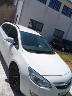 Opel Astra J sport tourer