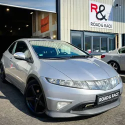 Honda Civic 8 (VIII) 1.8 I-VTEC 140 Ch Type S - 1 ère main - Clim Auto / Bluetooth / Finition Sport Alcantara