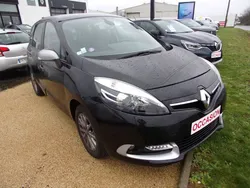 Renault scenic 3 tce 115cv avec attelage