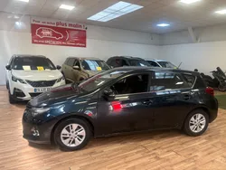Toyota Auris 1.8i Hybrid 136CH
