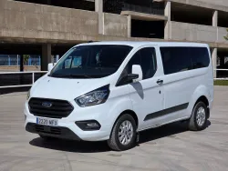 FORD Transit Custom FT 320 L1 Kombi 2.0 Ecoblue Trend 136