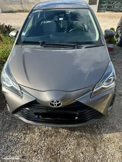 Toyota Yaris 1.0 VVT-i Comfort c/ Design-Pack
