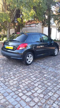 Peugeot 207 1.4 gasolina