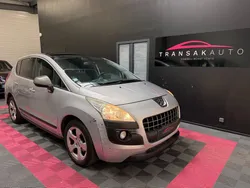 PEUGEOT 3008 1.6 HDi 115 CV FAP Allure + GPS + ATTELAGE + TOIT PANORAMIQUE + RADARS DE RECUL