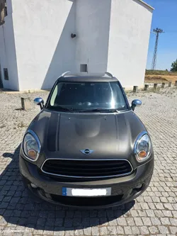 MINI Countryman One D