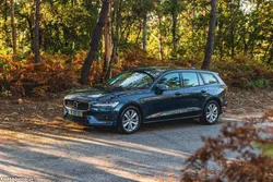 Volvo V60 2.0 Momentum Geartronic