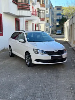 Skoda Fabia Skoda Fábia 1.2 TSI Active