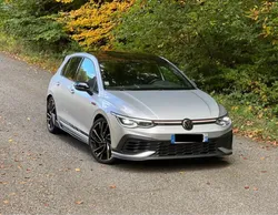 Volkswagen Golf 8 GTI ClubSport 2.0L TSI 300ch DSG / Suivi VW / Toit ouvrant / Belle configuration / Sort de révision VW /
