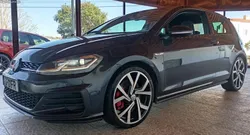 VW Golf GTI 7.5 DSG 2.0 tsi performance