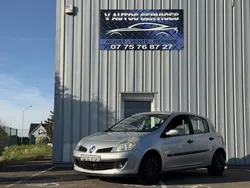 Renault Clio III 1.6 16v 110ch Expression Pour pro ou mécaniciens