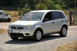 Ford Fusion + 1.4L TDCi 68CH / Distribution NEUVE / Parcoure toute distance / Garanties 12 MOIS