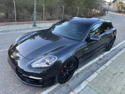 Porsche Panamera 4S E-Hybrid Sport Turismo