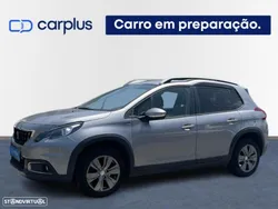 Peugeot 2008 1.2 PureTech Signature