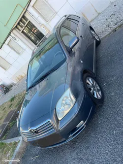 Toyota Avensis SW 2.0 D-4D Sol