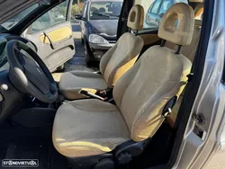 Lancia Y 1.2 16V LS