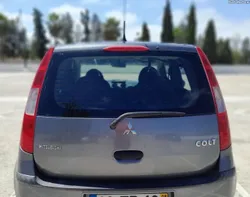 Mitsubishi Colt Citadino