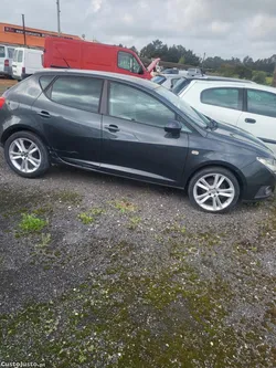 Seat Ibiza 1.6 tdi ano 2010 económico 5 lugares