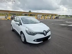 Renault Clio 1.2 75 HP 5 portas Live