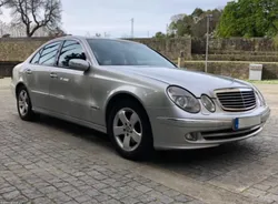 Mercedes-Benz E 220 CDI AVANTGARDE
