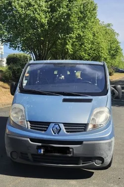 Renault trafic 9 places