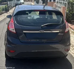 Ford Fiesta .