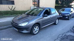 Peugeot 206 2.0 HDi XT